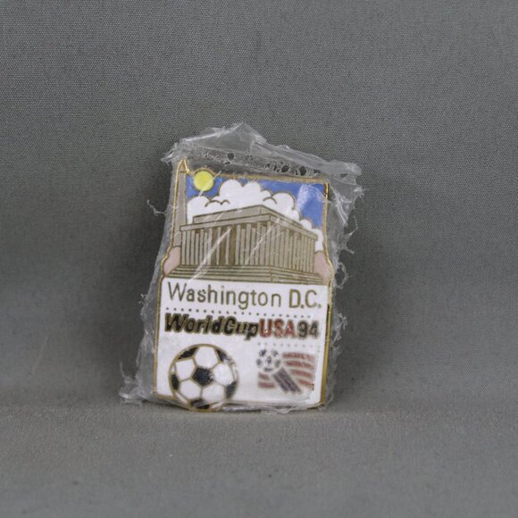 World Cup 1994 Pin-Match Location Pin Washington DC Lincoln Memorial-Peter David - Picture 1 of 3